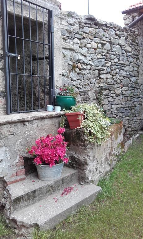 Cascinetta32 Villa Invorio Inferiore Buitenkant foto